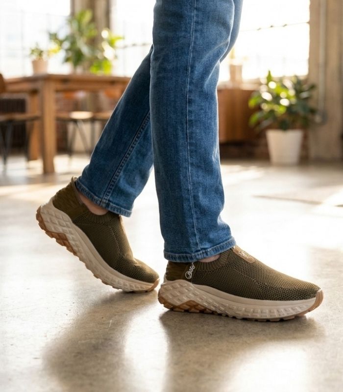 Men Sneakers R0471F
