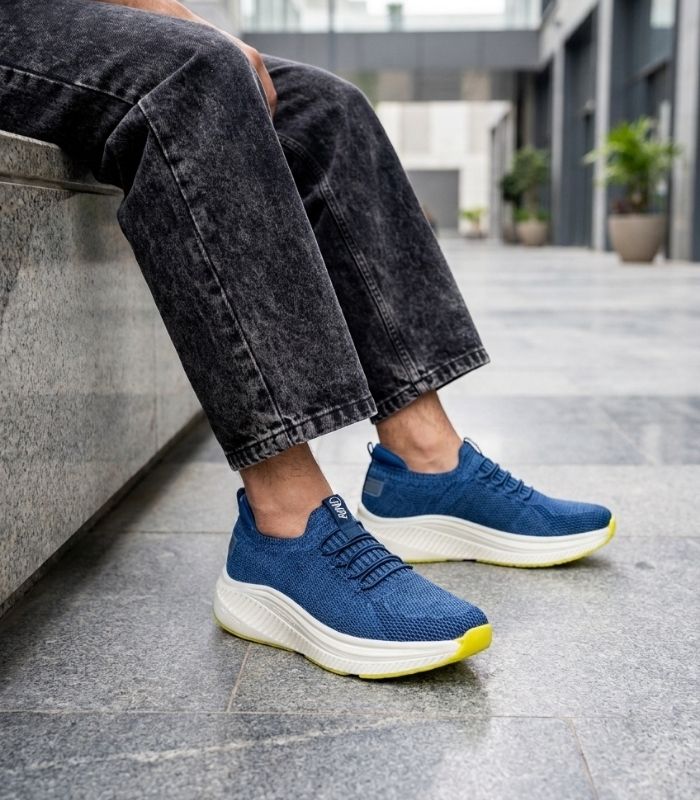 Men Sneakers R0475Q