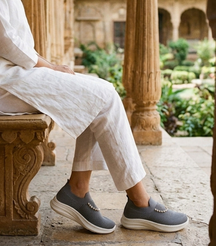 Women Sneakers J0361G