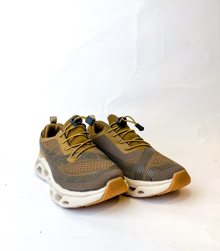 Men Sneakers R0467b