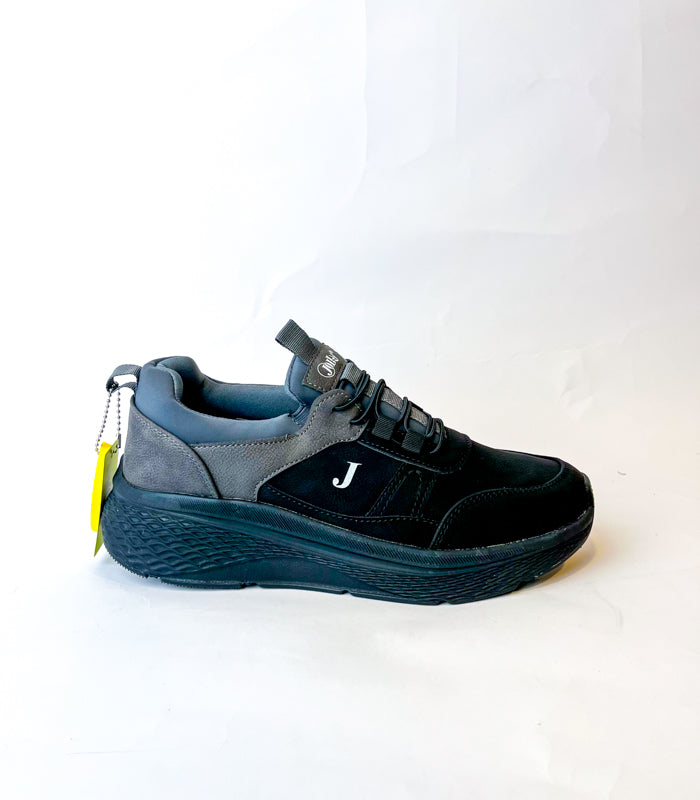 Men Sneakers R0470C