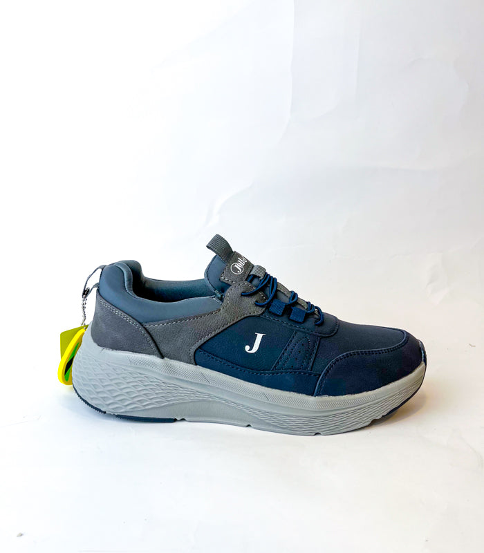 Men Sneakers R0470Q