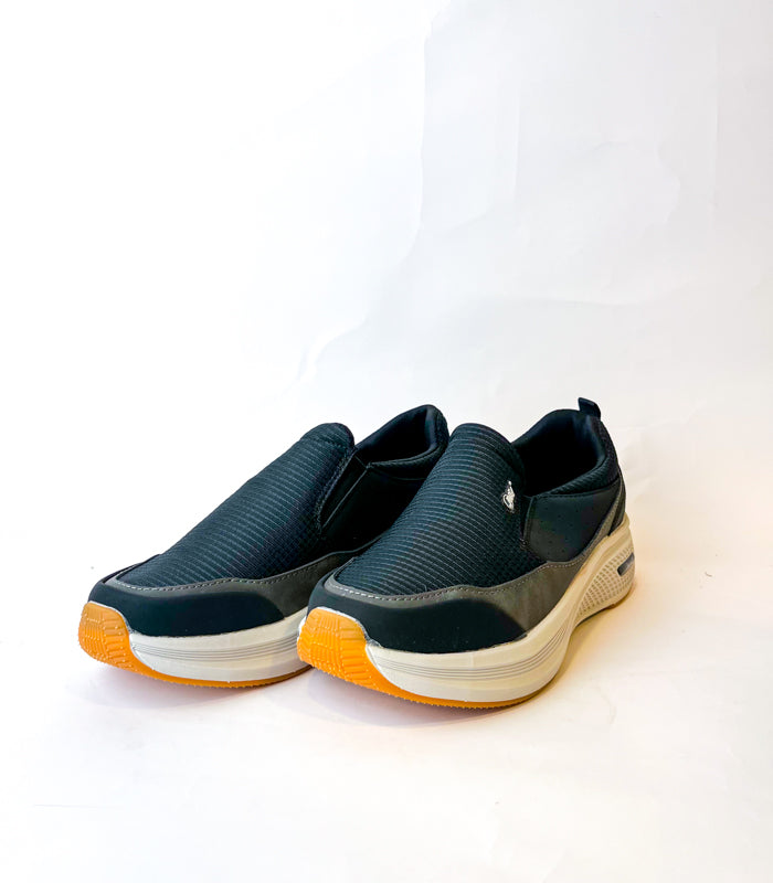 Men Sneakers R0466q