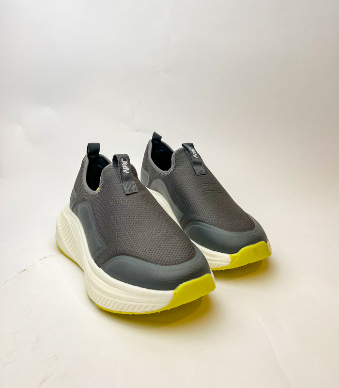 Men Sneakers R0474G