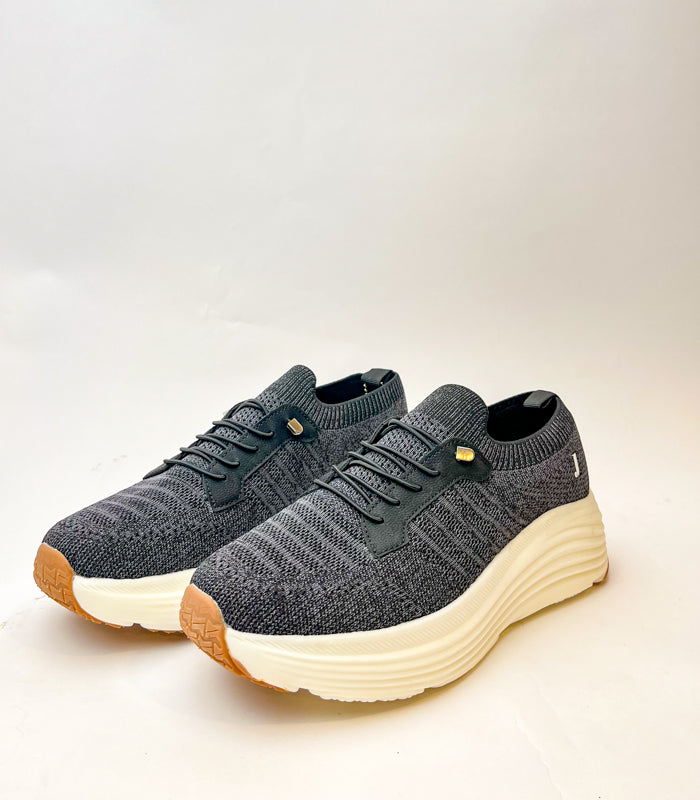 Men Sneakers R0473C