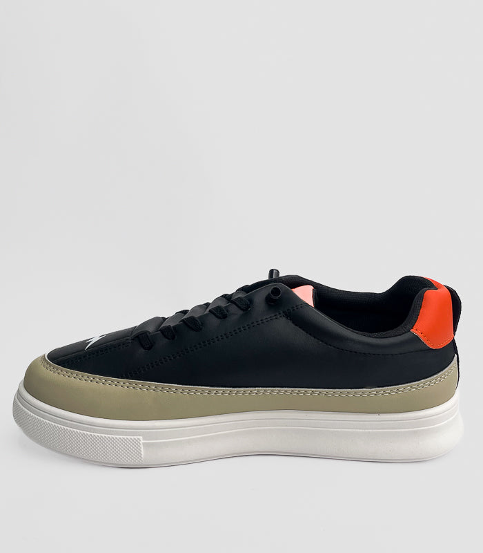 Men Sneakers R0499C